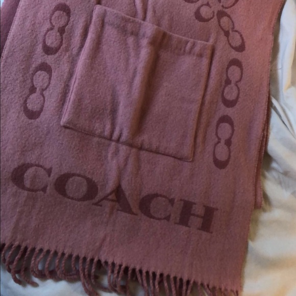 Selling a adorable pink coach wrap scarf - Picture 1 of 3